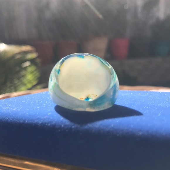 💄4/$20💄Big artsy ring 💍 - Picture 3 of 4